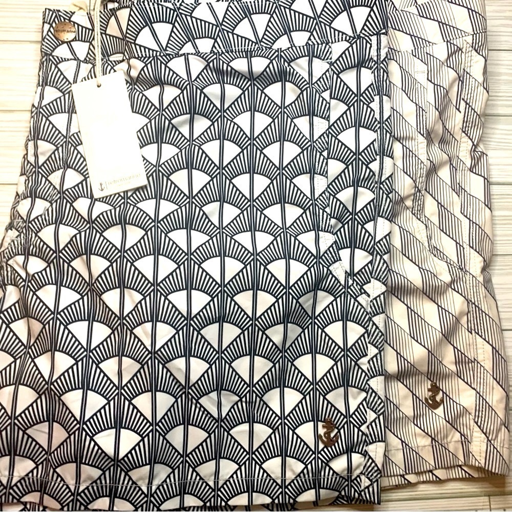 Men's Black & White Geometric Swim Trunks